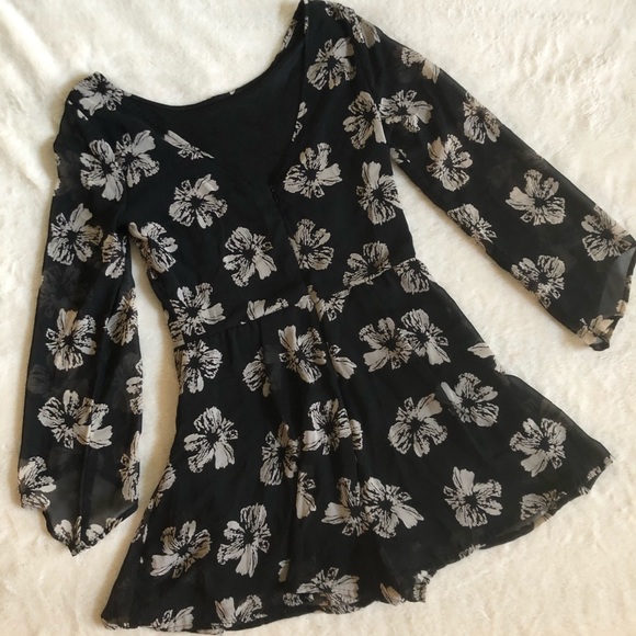 Floral Romper - Picture 5 of 6